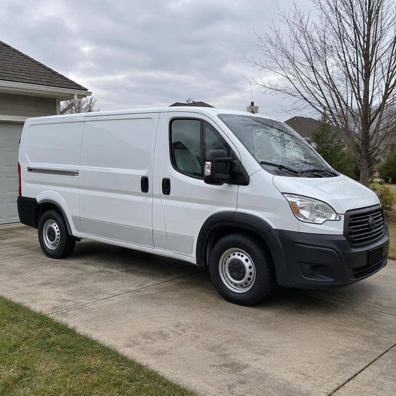 Moving Company "Blue Blanket"